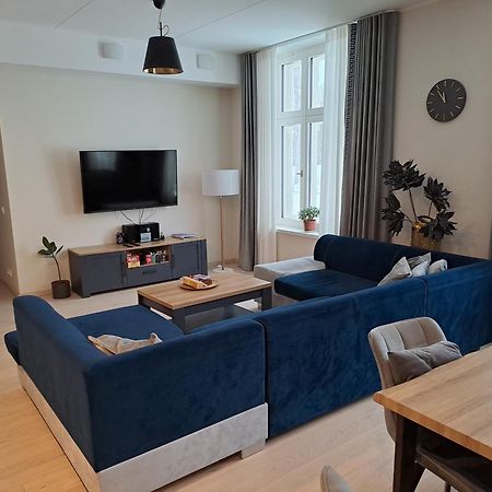 Emajoe Keeltekool Apartment 塔尔图 外观 照片