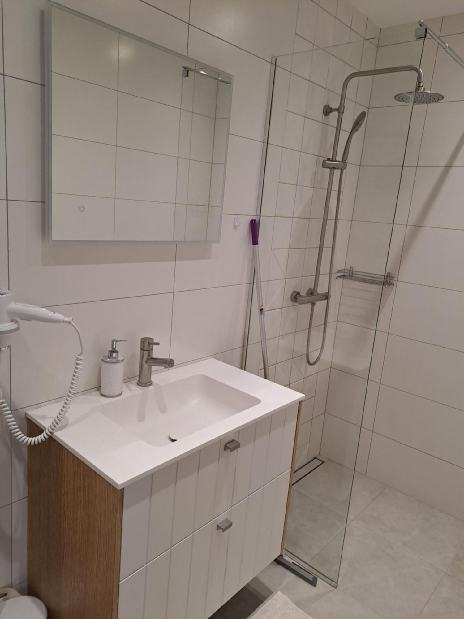 Emajoe Keeltekool Apartment 塔尔图 外观 照片